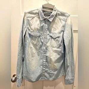 Zara Woman Light Wash Denim Snap Button Shirt Size M – Western Style